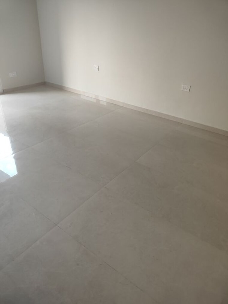 Room, tulip-yellow 3 Bedroom 1704 Sq.Ft. Apartment In Sector 69 Gurgaon 10781842