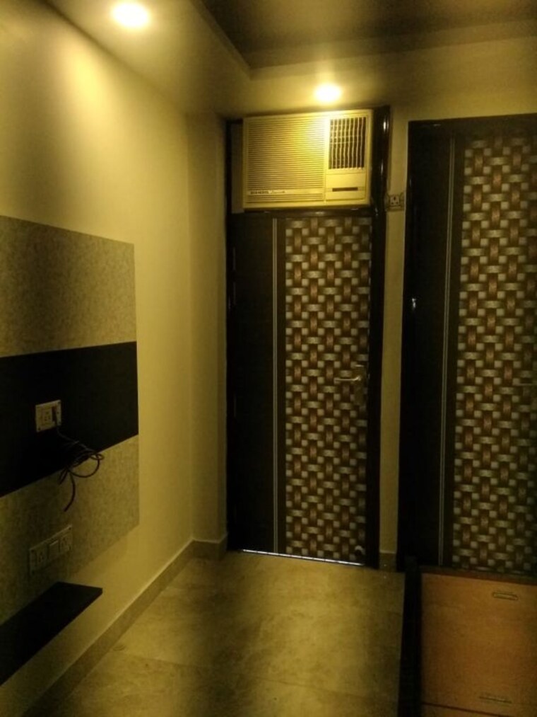Room, sector 22 2 Bedroom 700 Sq.Ft. Builder Floor In Sector 22 Gurgaon 10781968