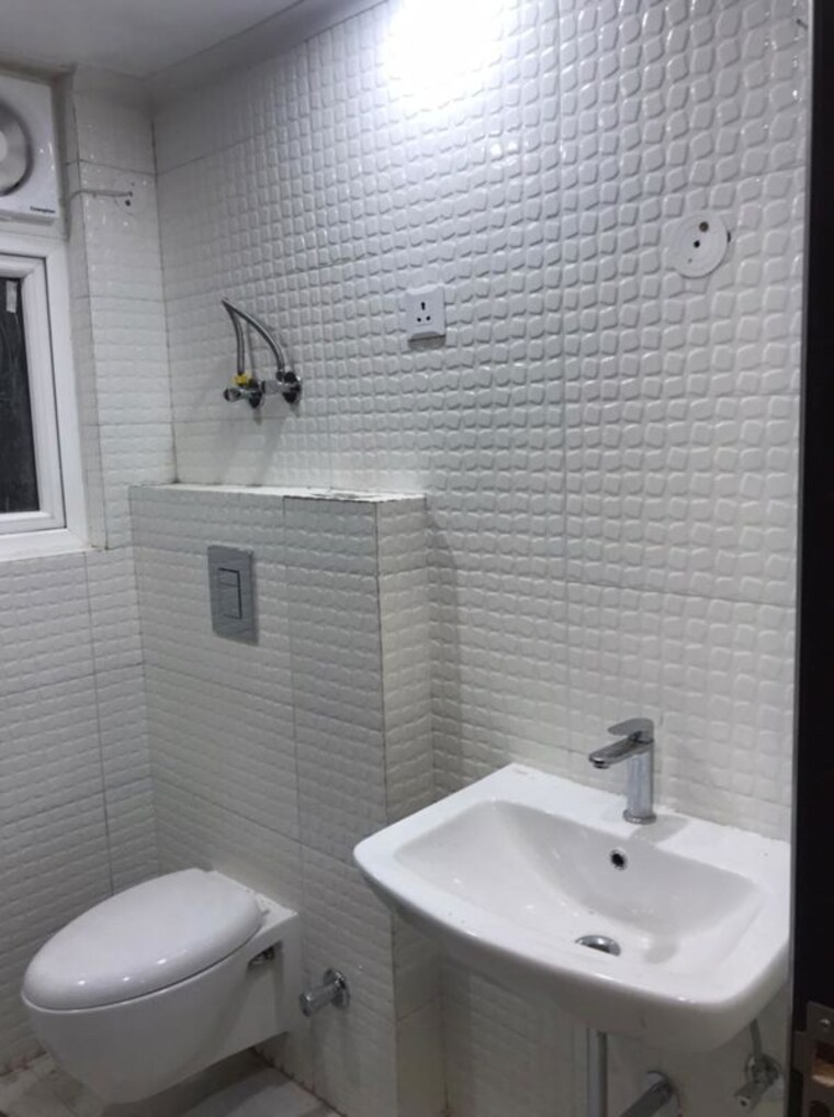Bathroom, sector 22 2 Bedroom 700 Sq.Ft. Builder Floor In Sector 22 Gurgaon 10781968