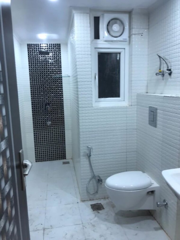 Bathroom, sector 22 2 Bedroom 700 Sq.Ft. Builder Floor In Sector 22 Gurgaon 10781968