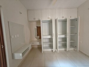 2 BHK Apartment For Rent in Godrej Aqua, International Airport Road