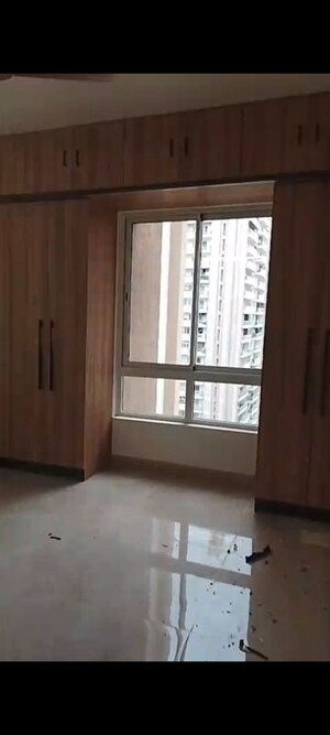 Room in 3 BHK Apartment at Aurobindo Kohinoor, Serilingampally – for Rent