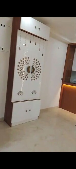 Furnished Amenities in 3 BHK Apartment at Aurobindo Kohinoor, Serilingampally – for Rent