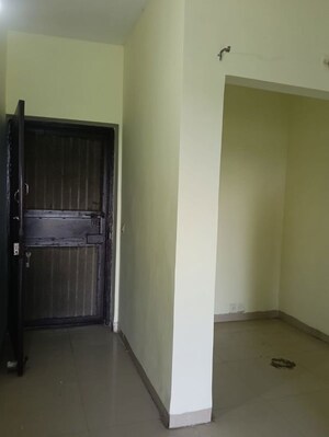 Room in 2 BHK Apartment at Jaipuria Gold Star Homes, Raebareli Road – for Sale