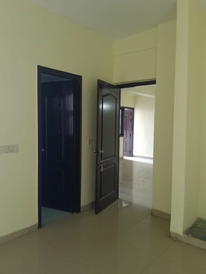 Room in 2 BHK Apartment at Jaipuria Gold Star Homes, Raebareli Road – for Sale