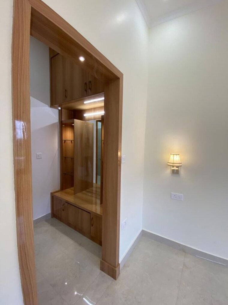Room, shahastradhara road 4 Bedroom 3500 Sq.Ft. Independent House In Shahastradhara Road Dehradun 10782038