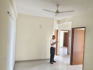 Room in 3 BHK Apartment at Pyramid Infinity, Sector 70 – for Rent