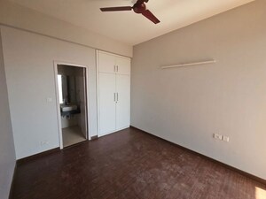 Room in 3 BHK Apartment at Pyramid Infinity, Sector 70 – for Rent