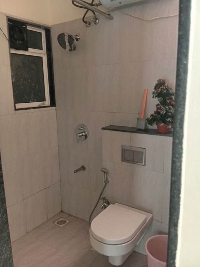 Bathroom, godrej-central 2 Bedroom 754 Sq.Ft. Apartment In Chembur Mumbai 10782074