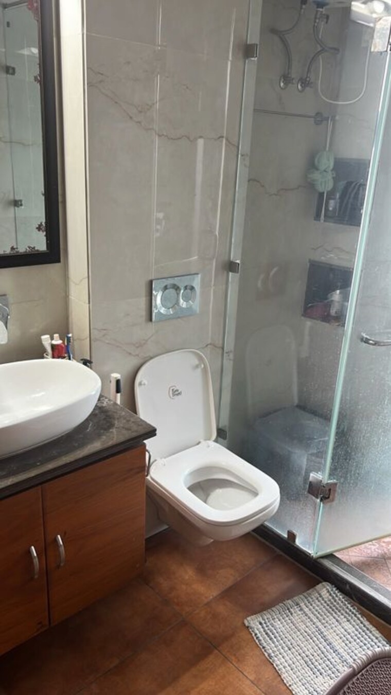 Attached Bathroom, sector 7 3 Bedroom 2500 Sq.Ft. Builder Floor In Sector 7 Panchkula 10782067