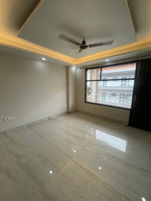 Bedroom in 3 BHK Builder Floor at Sector 57 – for Sale