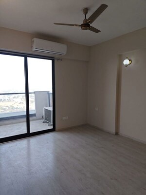 Room in 2 BHK Apartment at M3M Skywalk, Sector 74 – for Rent