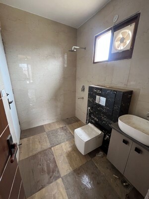 Team Area in 4 BHK Builder Floor at TDI The Grand Retreat, Sector 88 – for Sale