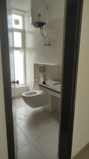 Bathroom in 3 BHK Apartment at Unitech Uniworld Gardens 2, Sector 47 – for Rent