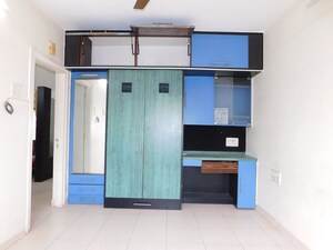 Room in 2 BHK Apartment at Devidayal Apartments, Mulund West – for Sale