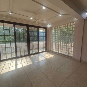 Room in 3 BHK Builder Floor at RWA Residential Society Sector 46, Sector 46 – for Rent