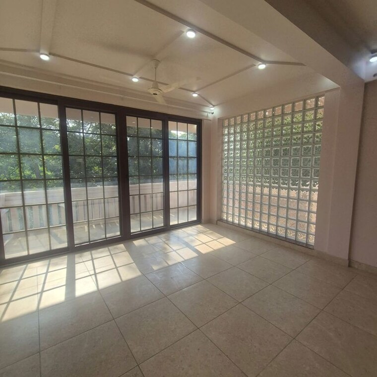 Room, rwa-residential-society-sector-46 3 Bedroom 2550 Sq.Ft. Builder Floor In Sector 46 Gurgaon 10782203