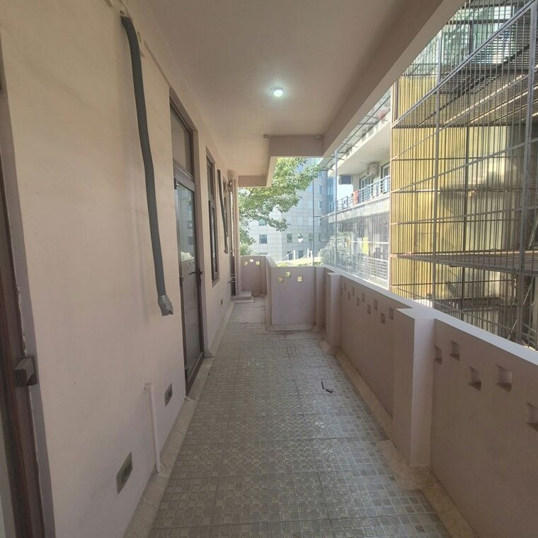Balcony, rwa-residential-society-sector-46 3 Bedroom 2550 Sq.Ft. Builder Floor In Sector 46 Gurgaon 10782203