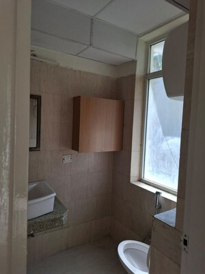 Bathroom in 4 BHK Apartment at Unitech Escape, Sector 50 – for Sale
