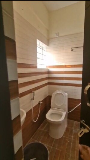 Bathroom in 1 BHK Apartment at Lakshmi Enclave Bellandur, Bellandur – for Rent