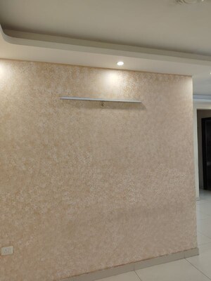 Room in 3 BHK Apartment at Saya Gold Avenue, Vaibhav Khand – for Rent