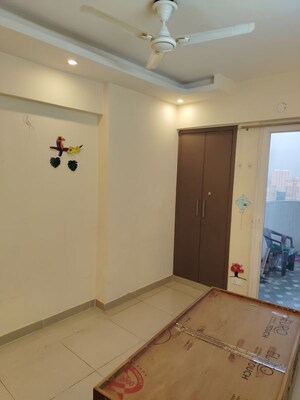 Room in 3 BHK Apartment at Saya Gold Avenue, Vaibhav Khand – for Rent