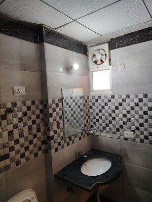 Team Area in 3 BHK Apartment at Saya Gold Avenue, Vaibhav Khand – for Rent