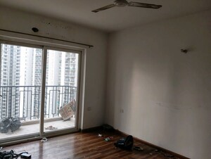 Room in 3 BHK Apartment at ATS Dolce Phase 2, Zeta I Greater Noida – for Sale