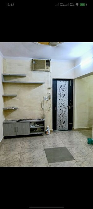 Room in Studio Apartment at Sector 16b Dwarka – for Rent