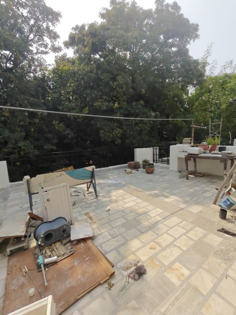  Parking, sushant lok i 3 Bedroom 1850 Sq.Ft. Builder Floor In Sushant Lok I Gurgaon 10782325