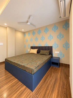 Bedroom in 1 BHK Apartment at Lokhandwala Complex, Andheri West – for Rent