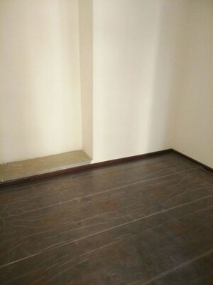 Room in 3 BHK Apartment at Adore Happy Homes Grand, Sector 85 – for Rent