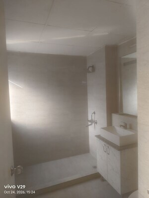 Room in 3 BHK Apartment at Orchid Petals, Sector 49 – for Rent