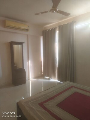 Master Bedroom in 3 BHK Apartment at Unitech Escape, Sector 50 – for Rent