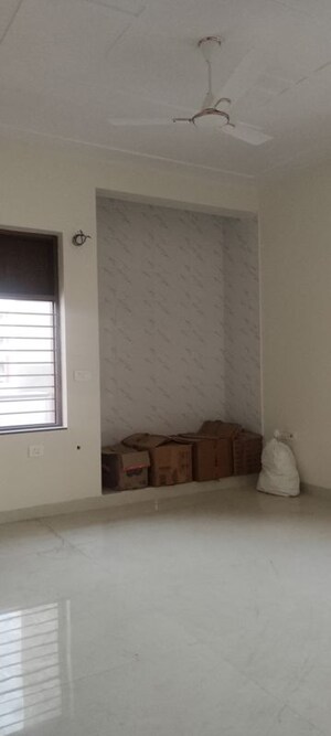 3 BHK Builder Floor For Rent in Sector 8