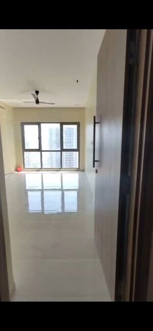 2 BHK Apartment For Rent in Sheth Auris Serenity Tower 3, Malad West