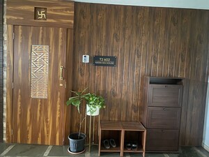 Room in 2 BHK Apartment at Jimmy Tower Apartment, Kopar Khairane – for Sale