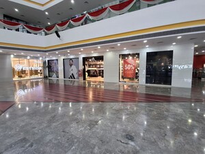  Showroom For Rent in Gomti Nagar