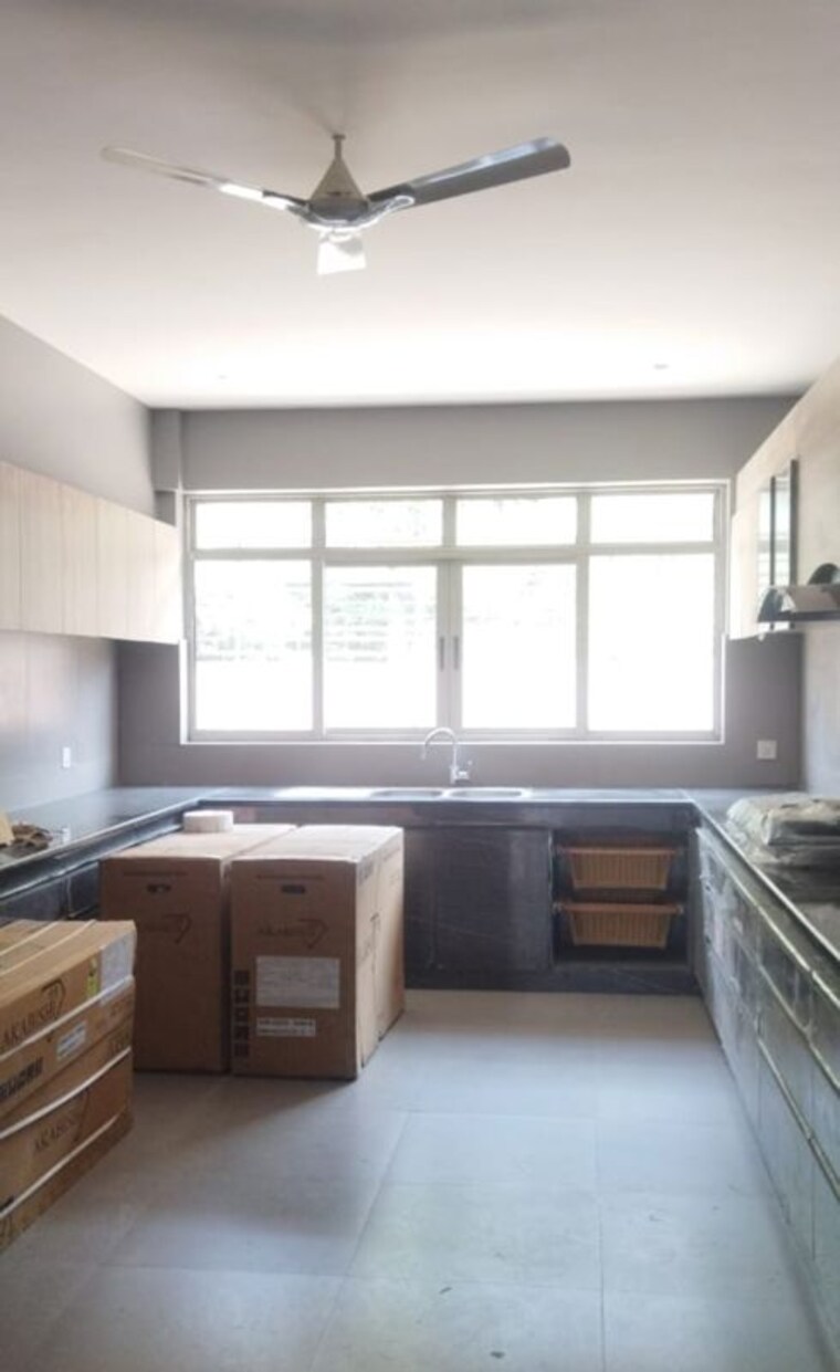 Kitchen, unitech-the-villas 5 Bedroom 10869 Sq.Ft. Villa In Sector 33 Gurgaon 10782435
