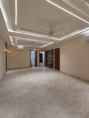 Room in 3 BHK Builder Floor at Naraina – for Sale