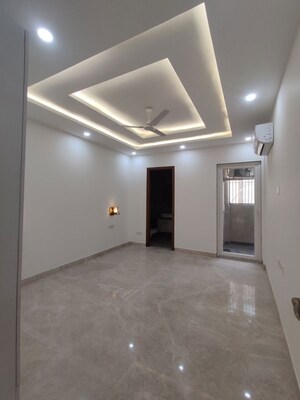 Room in 3 BHK Builder Floor at Naraina – for Sale