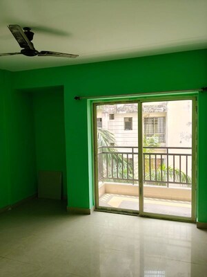 Room in 3 BHK Apartment at Magnolia Prestige, Bishnupur – for Sale