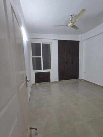 2 BHK Apartment For Rent in Lotus Panache in Sector 110, Noida