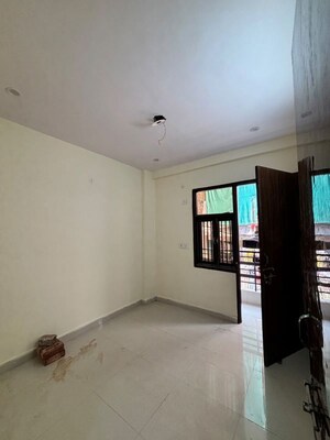 Room in 2 BHK Builder Floor at Uttam Nagar – for Rent