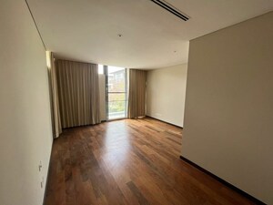 Room in 5 BHK Villa at Embassy Boulevard, Yelahanka – for Rent