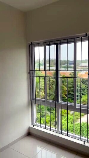 Room in 2 BHK Apartment at Brigade Horizon, Mysore Road – for Rent
