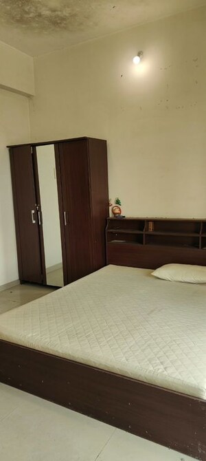 3 BHK Apartment For Rent in Royal Redidency, Lalbaug