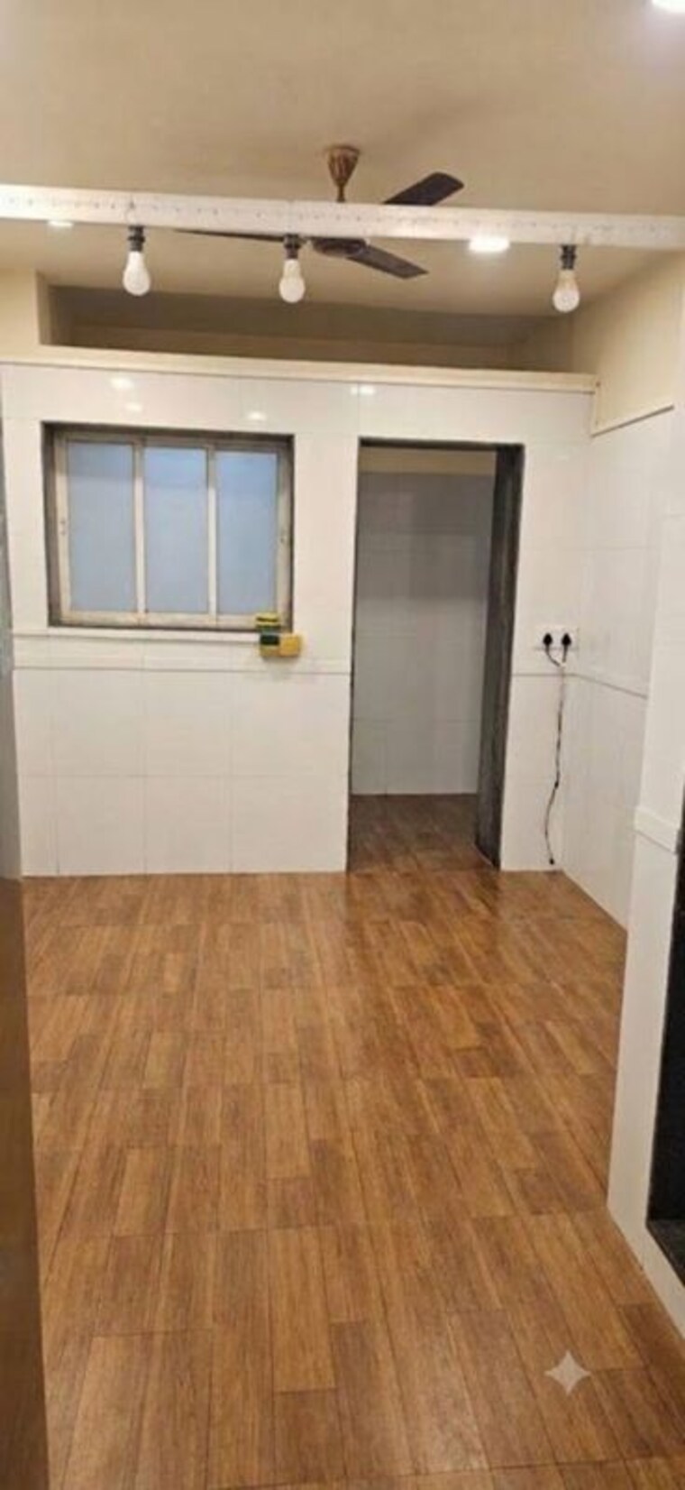 undefined, chembur Commercial Shop 325 Sq.Ft. In Chembur Mumbai 10782481