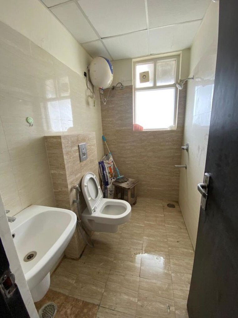 Bathroom, altura-apartments 2 Bedroom 1285 Sq.Ft. Apartment In Ghazipur Zirakpur 10782560