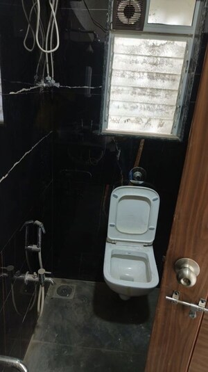 Furnished Amenities in 3 BHK Apartment at Vraj One, Andheri West – for Rent